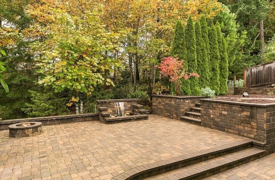 Building Photo - 1317 NW Mayfield Rd