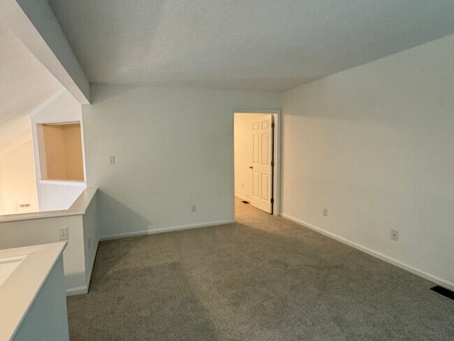 Building Photo - T.R. Lawing Realty Property