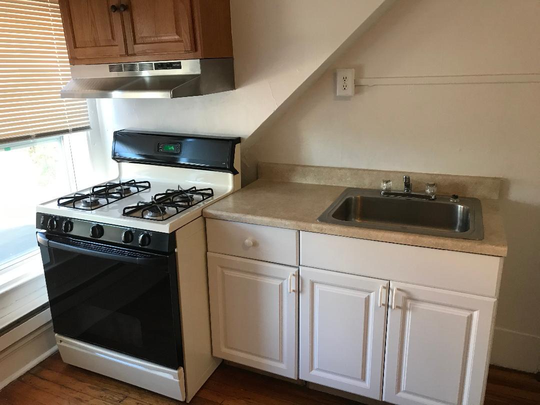 kitchen - 104 Gayley St
