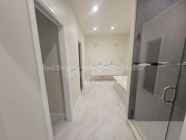 Building Photo - 3606 Cook Ln