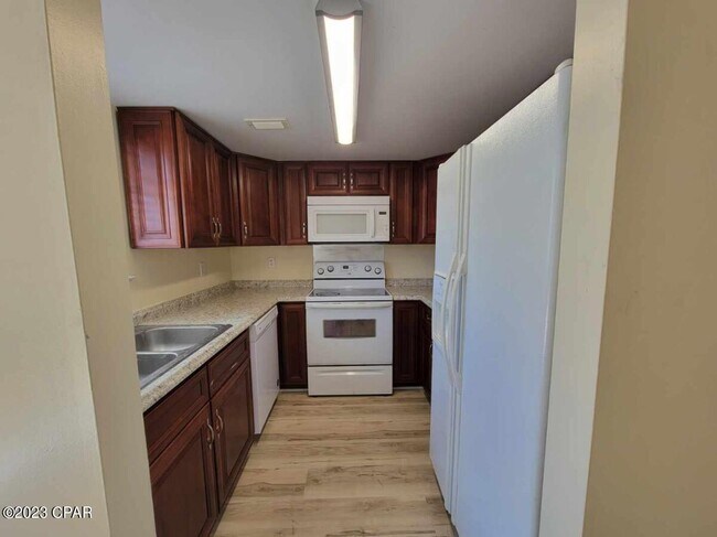 Building Photo - 6613 Pridgen St