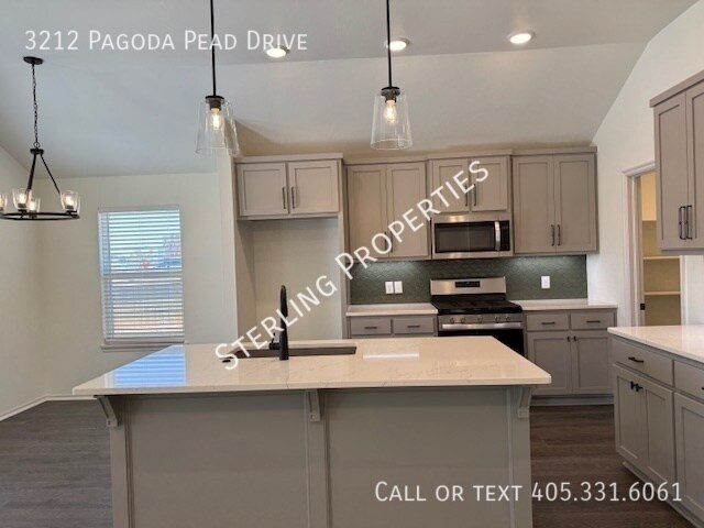 Building Photo - 3212 Pagoda Pead Dr