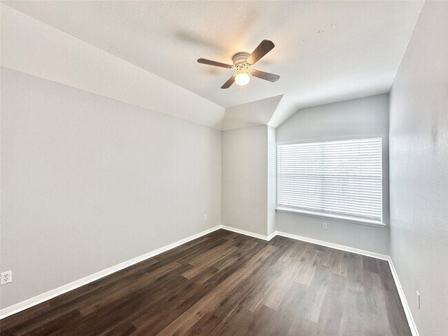 Building Photo - 12310 Warrenwood Dr