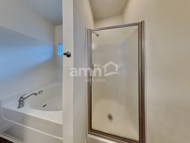 Building Photo - 929 Morning Rd