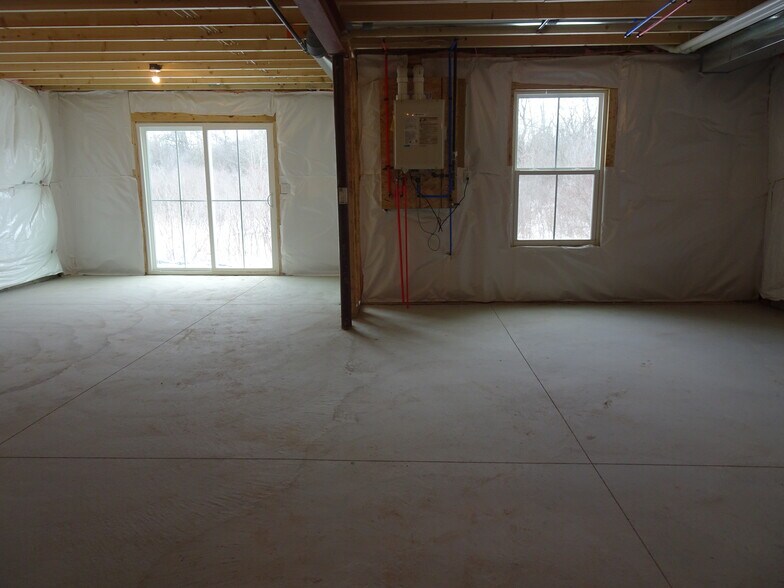 Building Photo - 185 Sandstone Cir