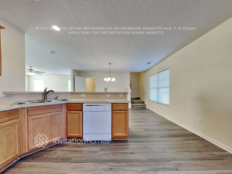 Building Photo - 1422 Moondance Ln