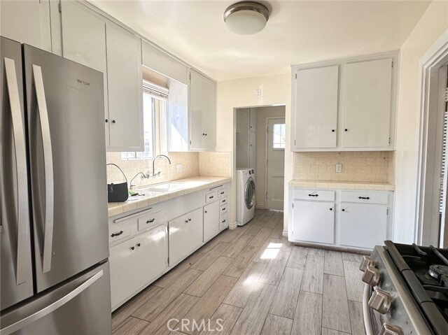 Building Photo - 1127 E Larkwood St