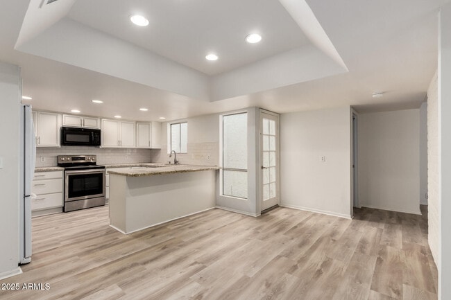 Building Photo - 7932 E Pecos Ln