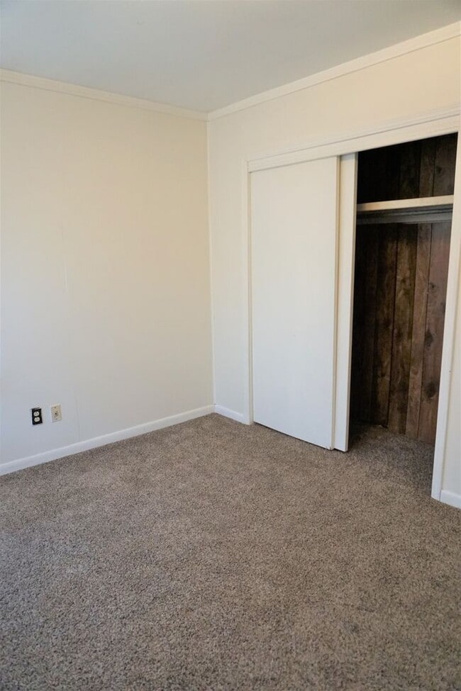 Building Photo - 3 Bed 1 Bath 1 Car in Steve Pennington Addition of NW OKC