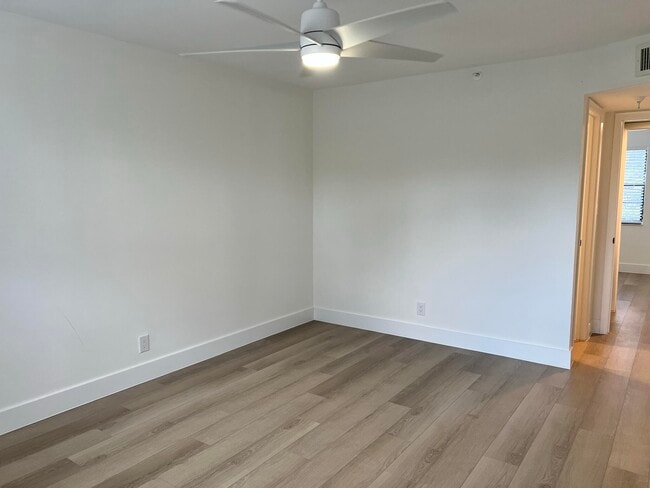 Building Photo - 9235 SW 8th St