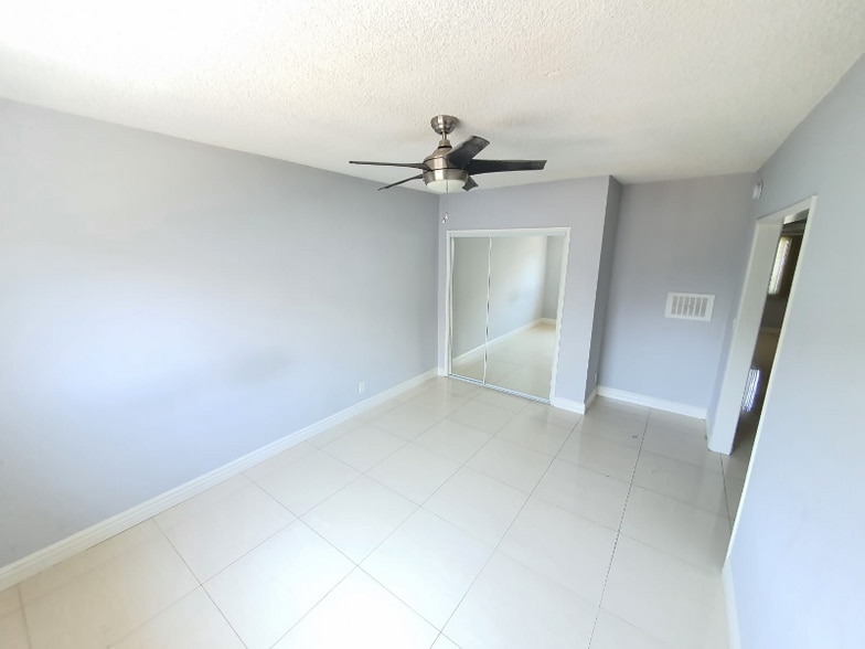 Building Photo - 4660 Kester Ave