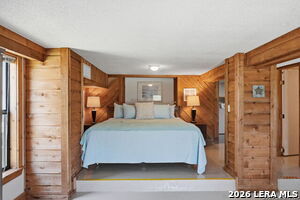 Building Photo - 2681 Lakeview Dr