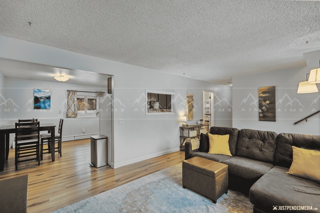 Building Photo - 12739-12739 Tanada Loop