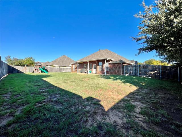 Building Photo - 9220 Edgemont Dr