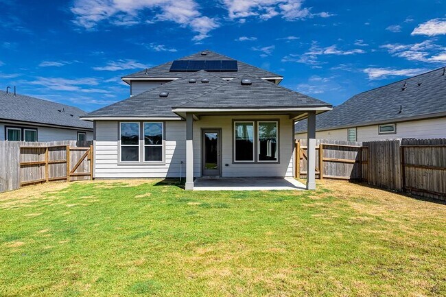 Building Photo - 7138 Clearwater Cv Dr