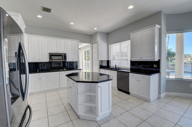Building Photo - 9544 Barletta Winds Point