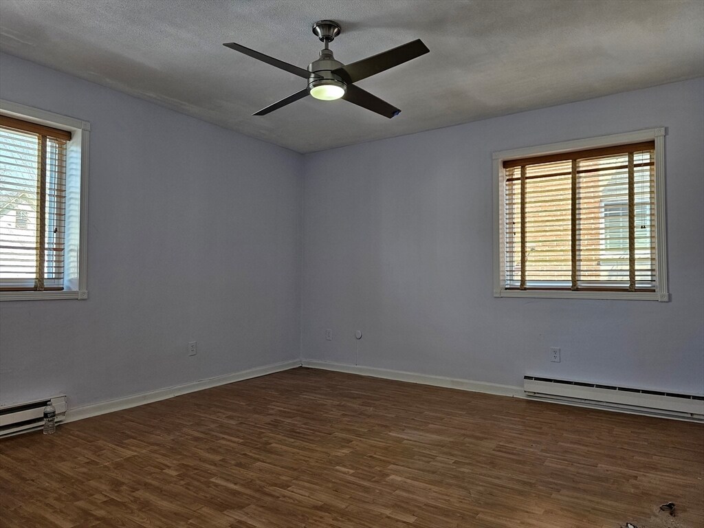 Building Photo - 29 Custer St