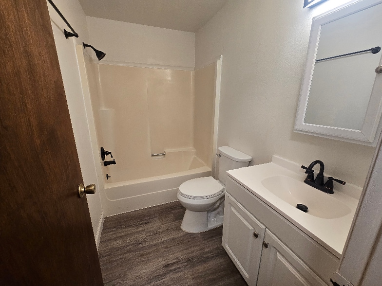 Building Photo - 1907 E St Maries Ave