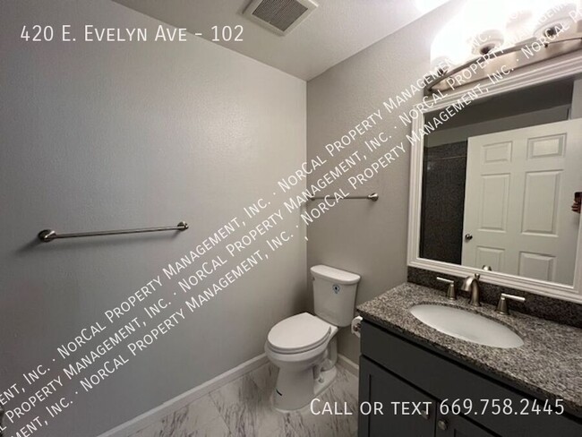 Building Photo - 420 E Evelyn Ave