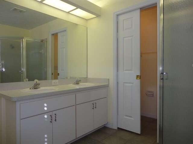 Building Photo - 7821 Floradora Dr