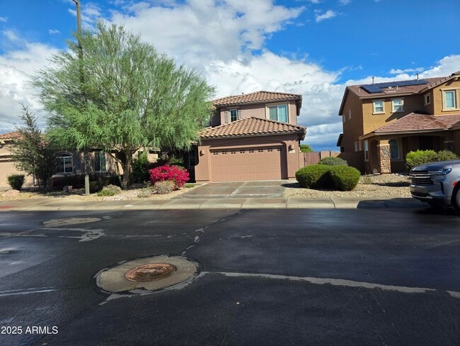 Primary Photo - 9 S 195th Ln