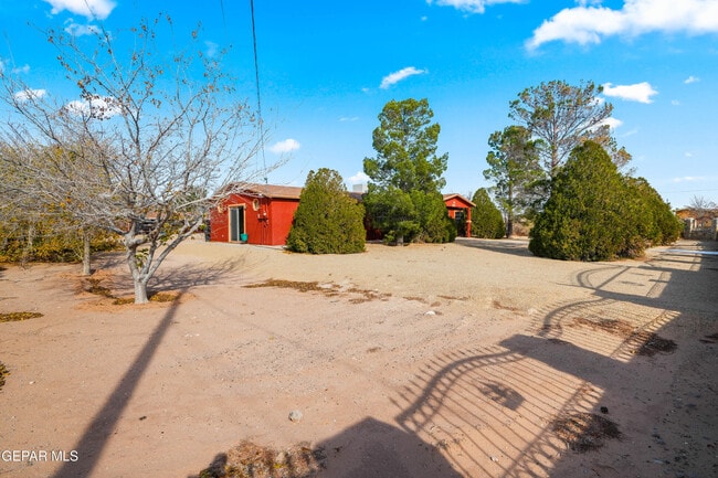 Building Photo - 16051 Harrison Ave