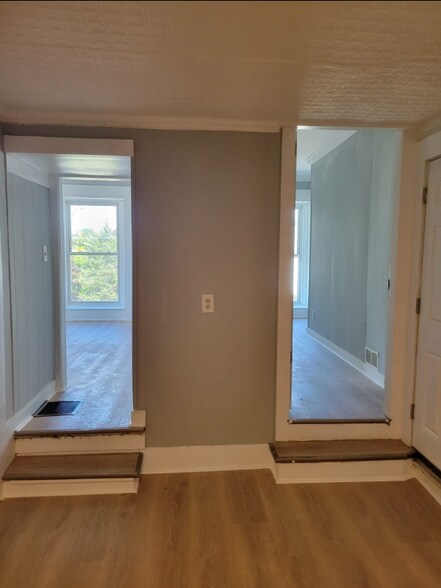 Building Photo - 427 Hanover St