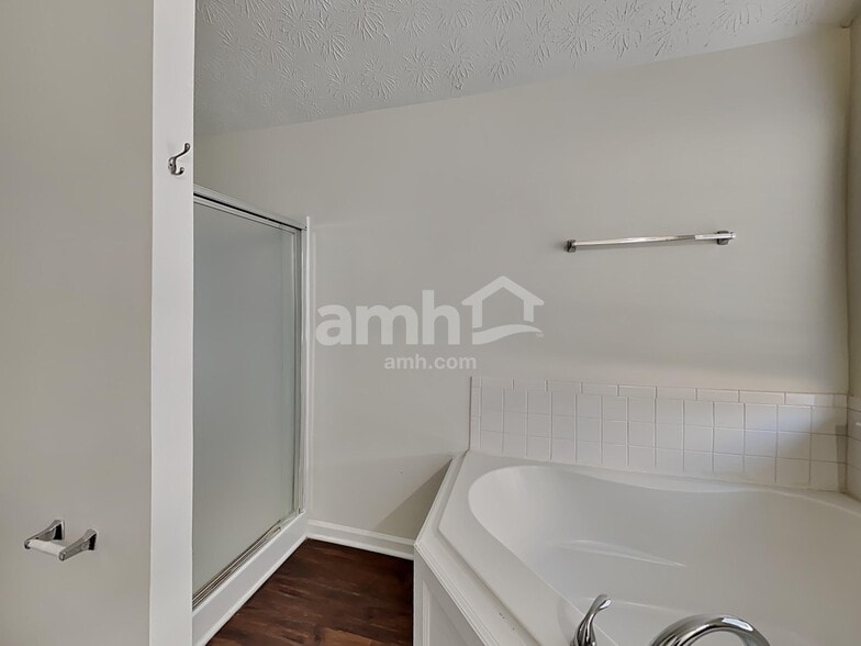 Building Photo - 750 Compton Ln