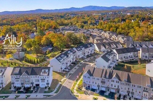 Building Photo - 4959 Lexi Ln