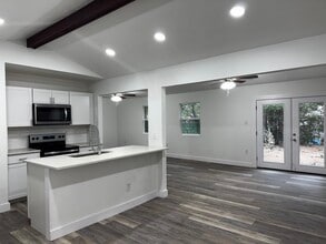 Building Photo - 4603 Guadalajara Dr