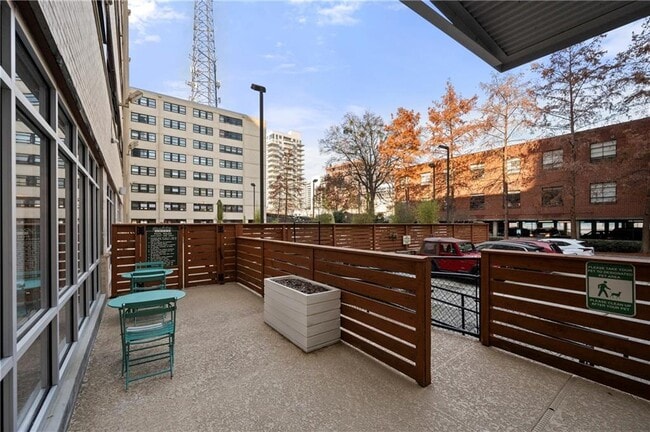 Building Photo - 878 Peachtree St NE