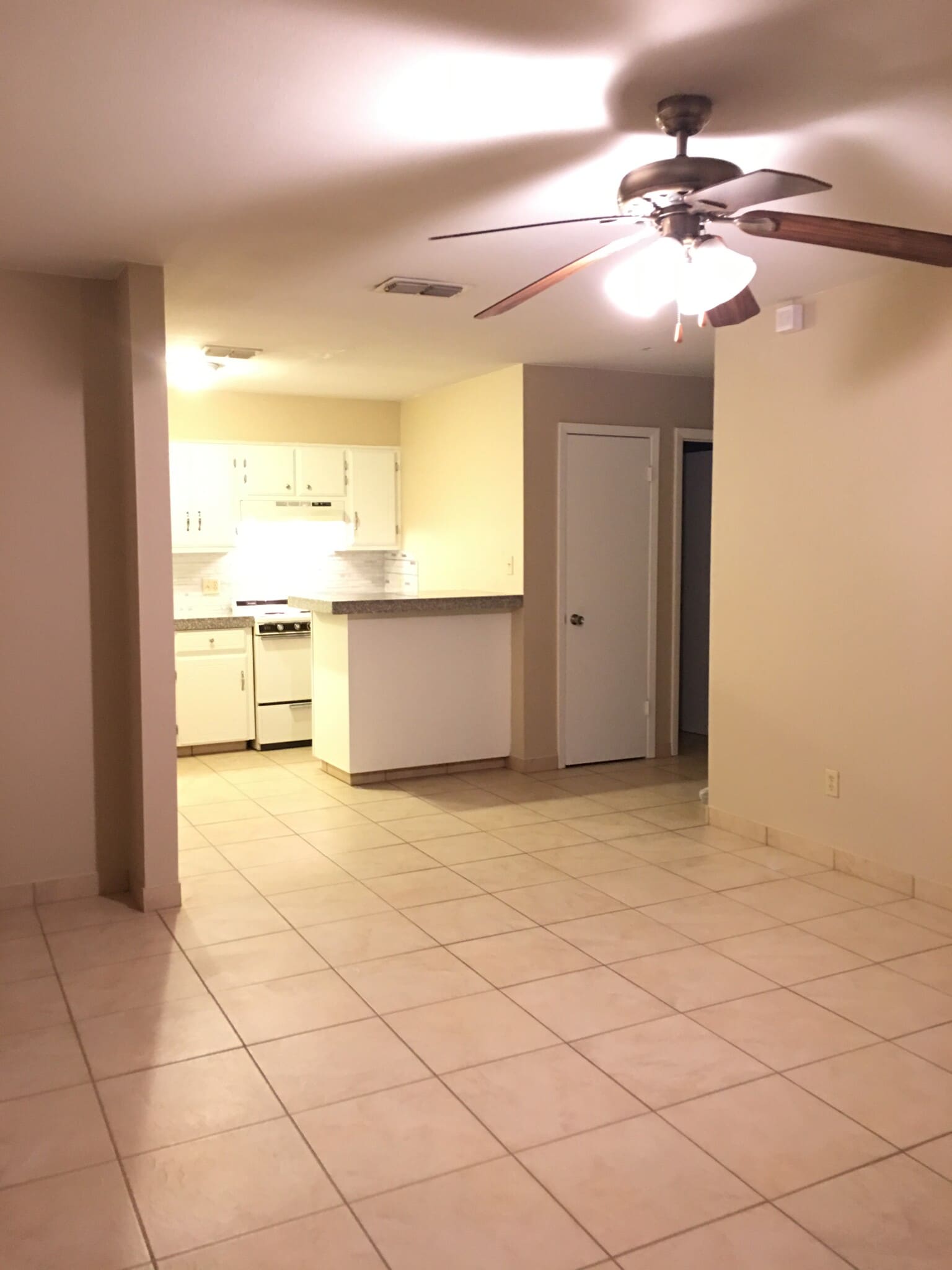 Building Photo - 312 Gastel Cir