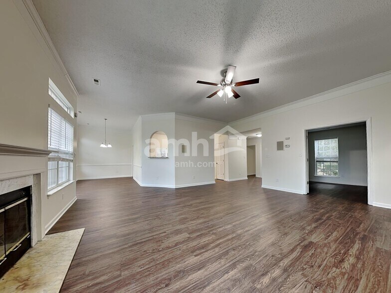 Building Photo - 11202 Livingston Mill Rd