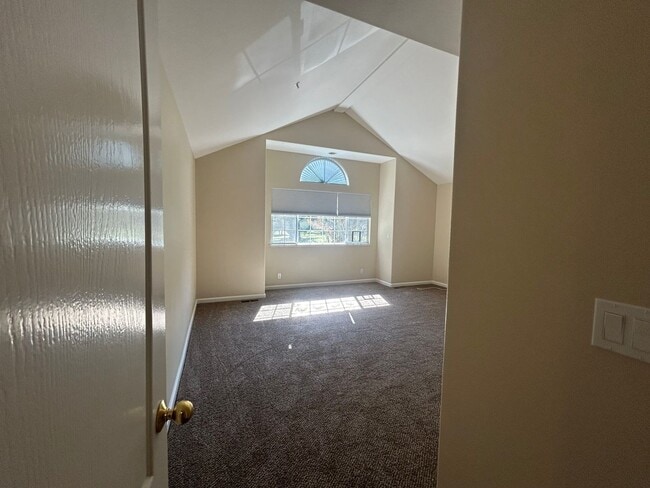 Building Photo - 142 Pine Canyon Rd