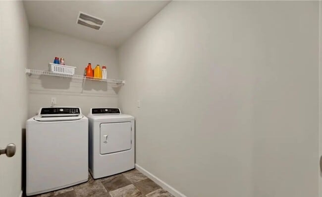 Building Photo - Beautiful 4-Bedroom Lake Stevens Home on a Corner Lot