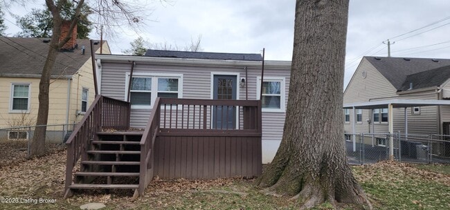 Building Photo - 208 Colonial Dr