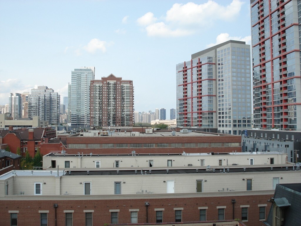 North view from the apartment - 320 E 21st St