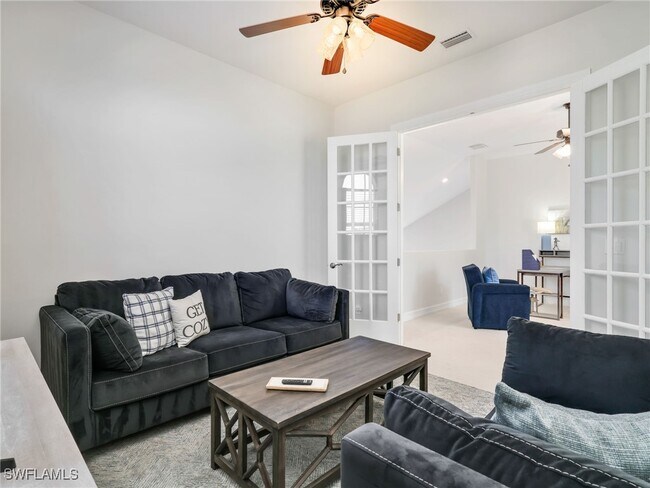 Building Photo - 6096 Dogleg Dr