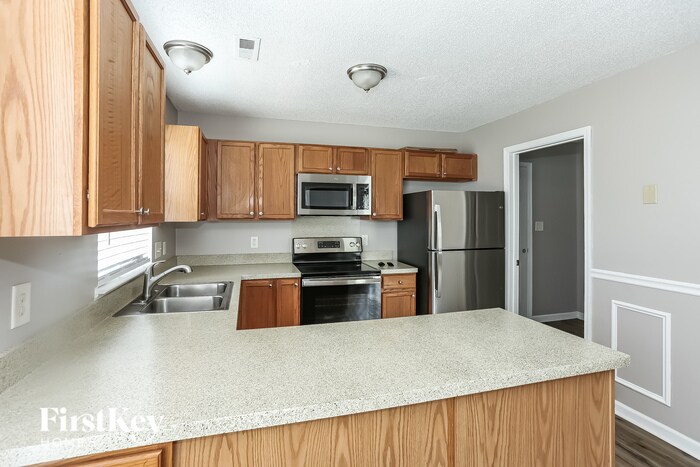 Building Photo - 933 Milkwood Ln