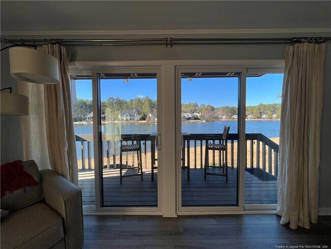 Building Photo - 250 Sugar Gum Ln