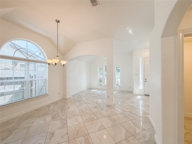 Building Photo - 18126 Golden Falls Ln