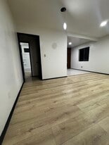 Building Photo - 4310 W 170th St