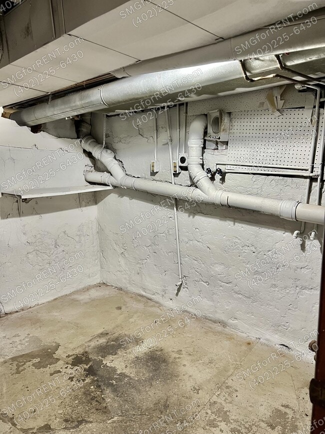 Building Photo - 714 Mynster St