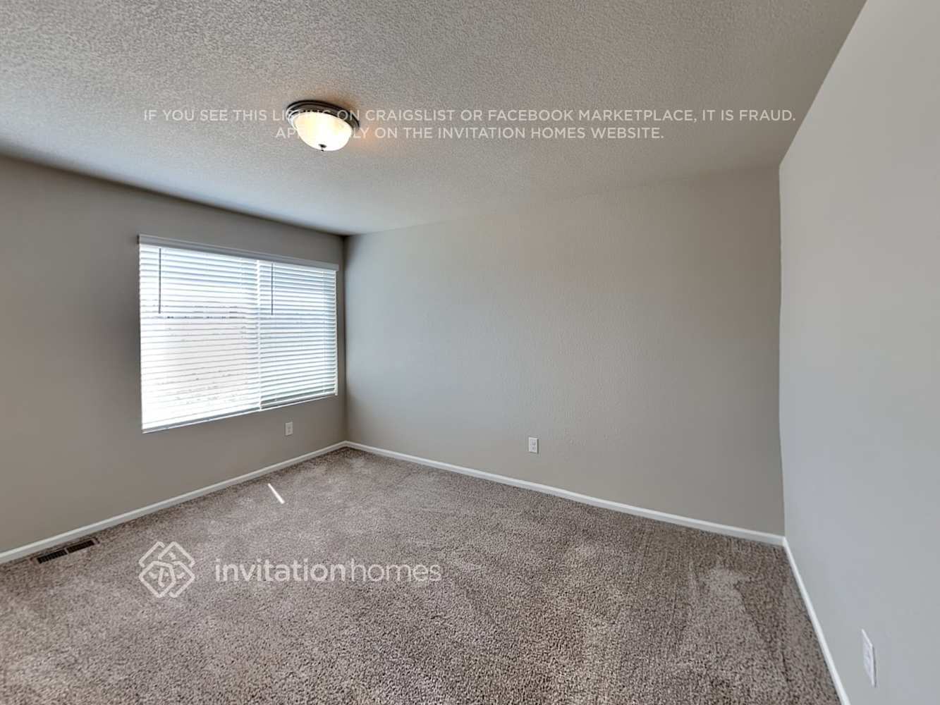 Building Photo - 11431 Sanderling St