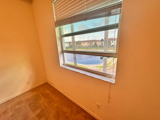 Building Photo - 5330 Ellery Terrace