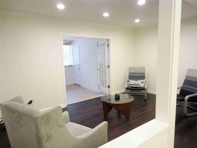 Building Photo - 11 Cantey Pl NW