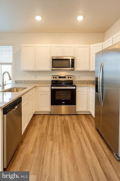 Building Photo - 229 Caterpillar Dr
