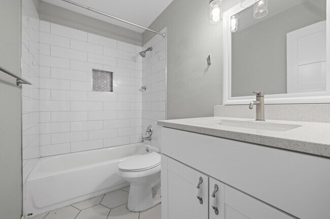 Building Photo - 3201 Mossrock Dr