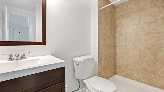 Building Photo - 4389 Pembrook Village Dr