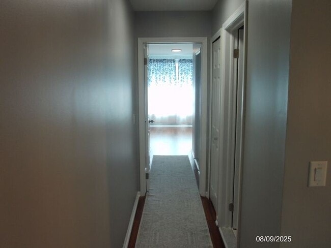 Building Photo - 43885 Stoney Ln